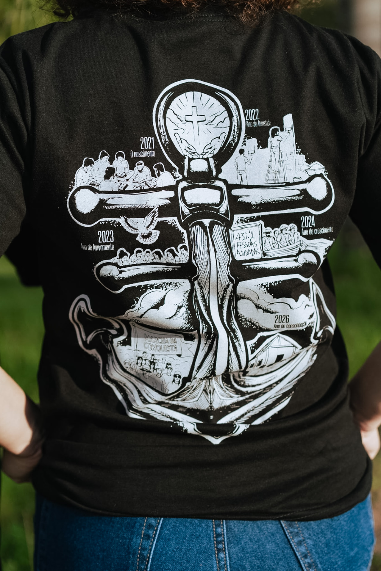 Camiseta âncora 5 anos — detalhe das costas